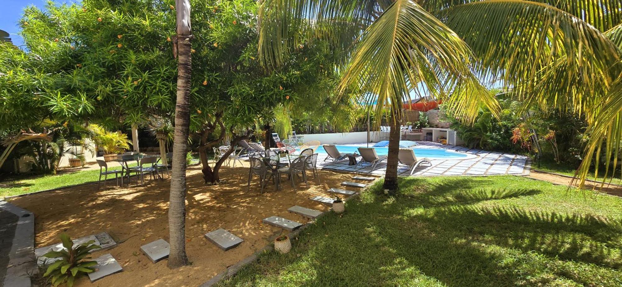 Lakaz Del Sol - Modern And Elegant Apartments With Luxurious Garden, Pool And Barbecue Area - Tourism Permit Certified タマラン エクステリア 写真